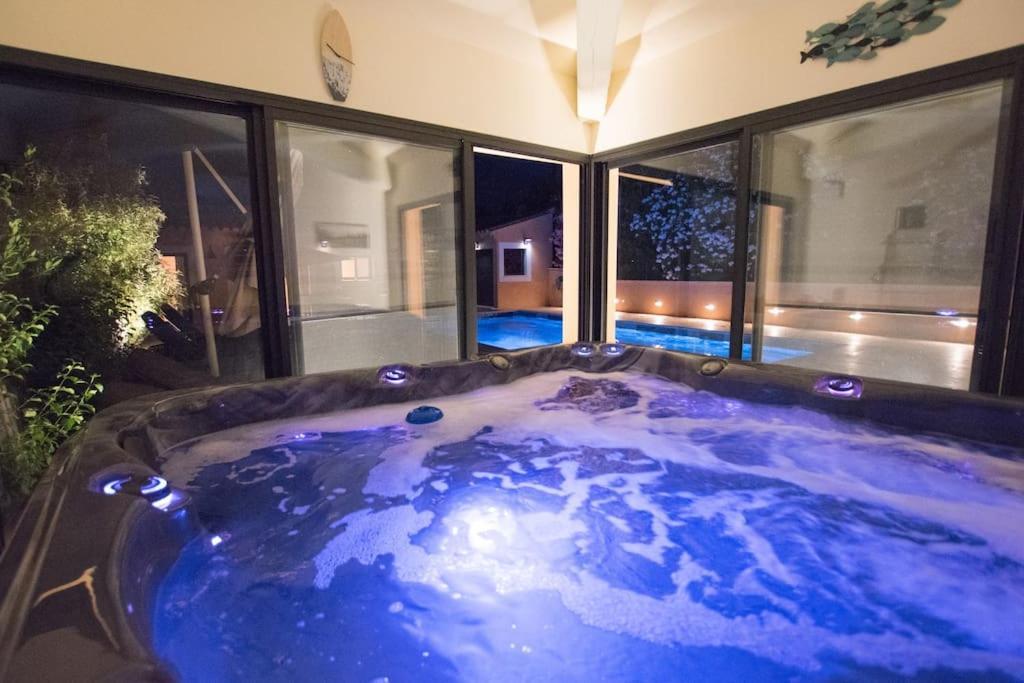 Clos Des Griottes, Clim Jacuzzi Parking Hébergement de vacances